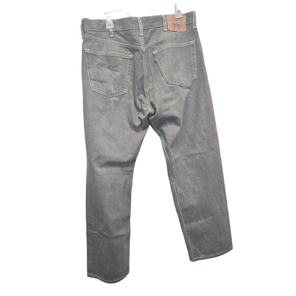 Levis Original 501 Mens 40X32 Straight Leg Button Fly 100% Cotton Denim Jeans - Picture 3 of 6